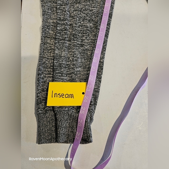 3/15$ Bundle Deal Secret Treasures Pants XL 16-18 - Picture 6 of 8